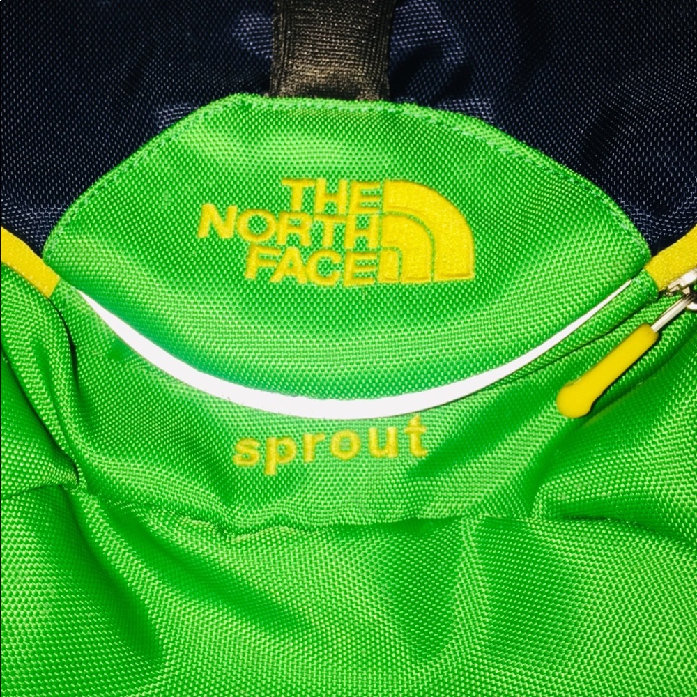 North face - Picture 2 of 6